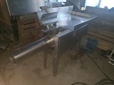 Garos filling press image