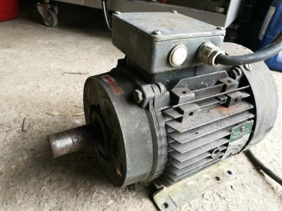  El. Motor HAWKER UD132M image